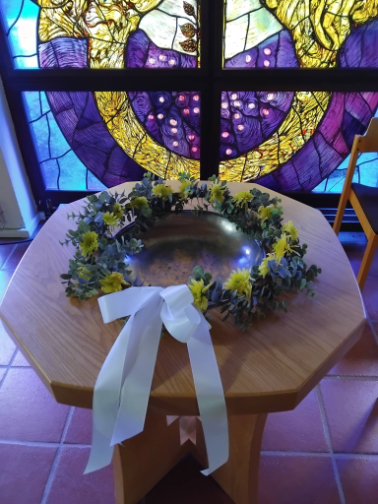 Taufbecken in der Versöhnungskirche