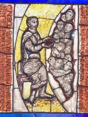 Ausschnitt aus dem Kirchenfenster